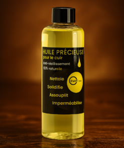 L'huile précieuse entretient le cuir du vieillissement.